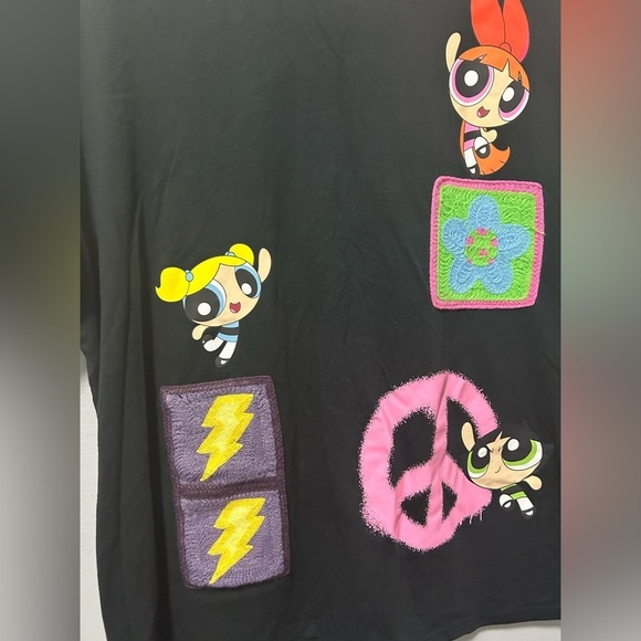 Power Puff Girls Jr. women’s oversized Crochet Knit Graphic Top - Picture 9 of 10